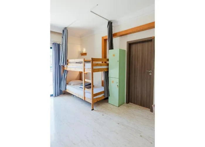 Auberge de jeunesse House Of Nissus