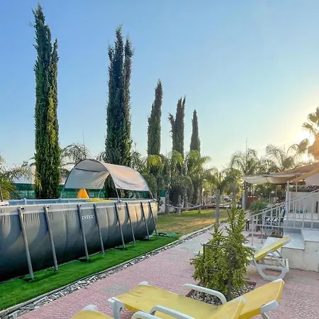 House Of Nissus Vandrerhjem Ayia Napa