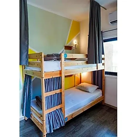 Hostel House Of Nissus *