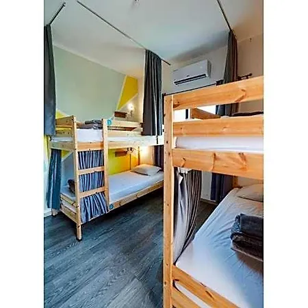 House Of Nissus Hostel