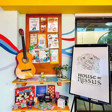 House Of Nissus Hostel *