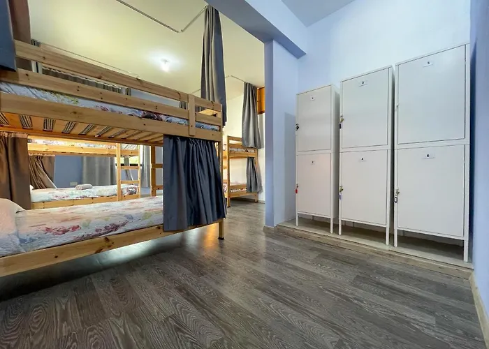 Hostel House Of Nissus *