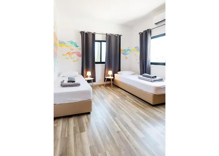 Hostal House Of Nissus *