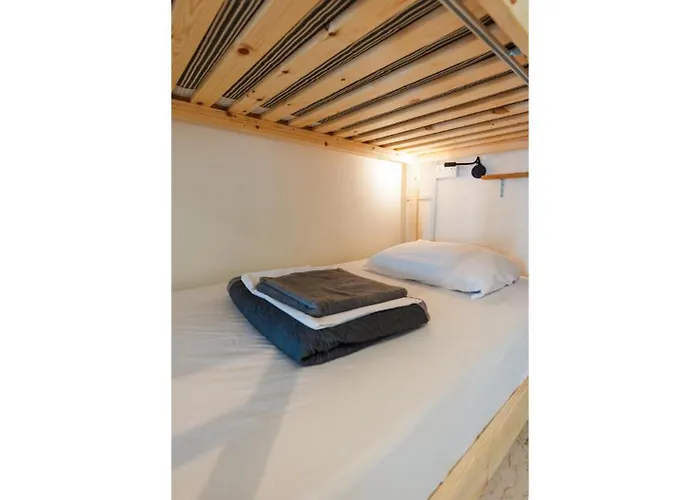 House Of Nissus Hostal Ayia Napa